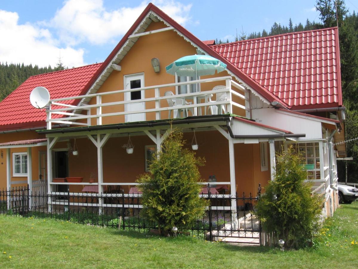 Podina Guest House Poiana Horea Ngoại thất bức ảnh